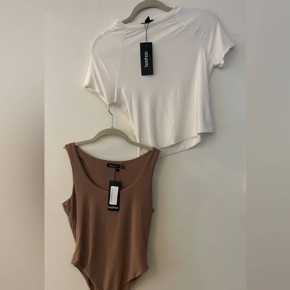 2 NWT Seamless Double Lined Bodysuit Short sleeve tee top Beige Off White Skims